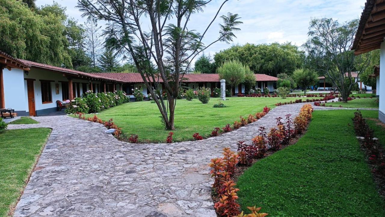 Ensenada Hotel Y Campo Asociado Casa Andina Cajamarca Exterior photo